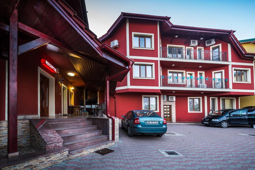 Pensiunea Christiana Otel Arad Dış mekan fotoğraf